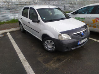 Dacia Logan foto 2