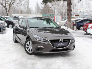 Mazda 3 foto 1