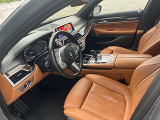 BMW 7 Series foto 8