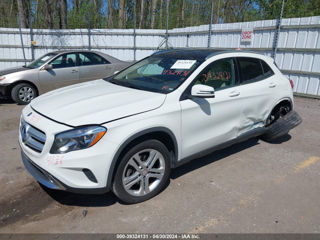 Mercedes GLA foto 2