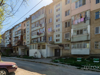 Apartament cu 2 camere, 56 m², Botanica, Chișinău foto 13