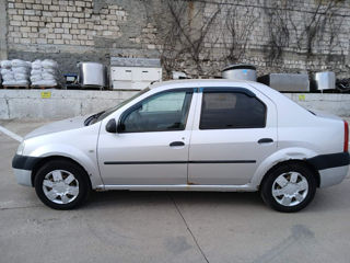 Dacia Logan foto 2