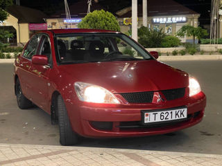 Mitsubishi Lancer foto 8