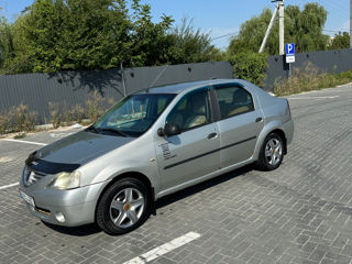 Dacia Logan foto 4