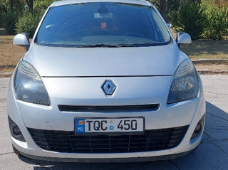 Renault Grand Scenic foto 1