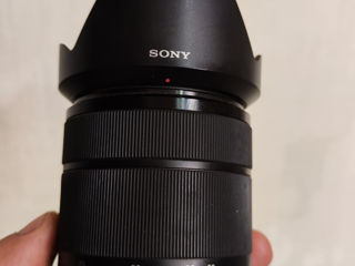 Sony FE 28–70 мм F3.5–5.6 OSS