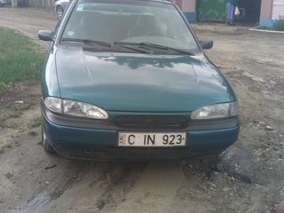 Ford Mondeo foto 4