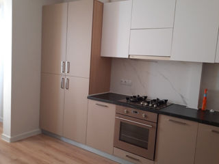 Apartament cu 2 camere, 61 m², Centru, Chișinău foto 5