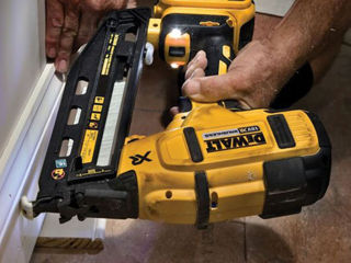 Pistol pneumatic dewalt dcn660n/пистолет гвоздезабивной аккумуляторный бесщёточный dewalt dcn660n foto 5