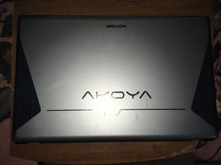 Продам ноутбук Medion Akoya P6512 две видеокарты пишите звонить не надо (Кагул)