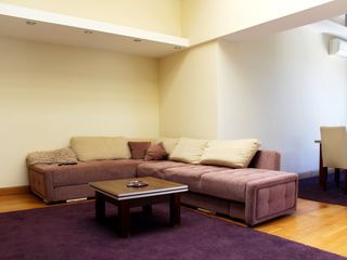 Penthouse în 2 nivele! 200 m2, euroreparație, Centru, str. Petru Rareș! foto 1