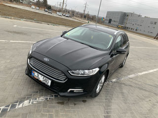 Ford Mondeo foto 8