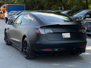 Tesla Model 3 foto 5