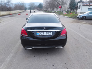 Mercedes C-Class foto 5