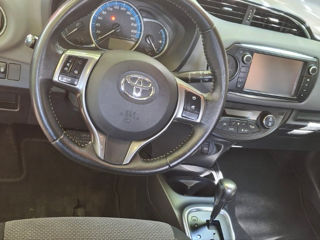 Toyota Yaris foto 4