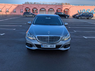 Mercedes E-Class foto 2