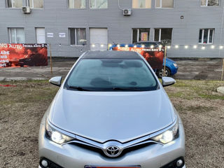 Toyota Auris foto 2