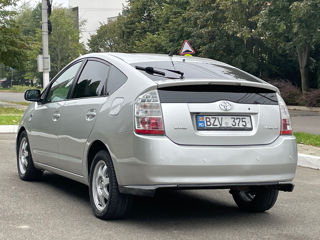 Toyota Prius foto 6