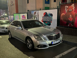 Mercedes E-Class foto 2