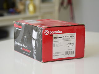 Колодки тормозные БМВ/Placute frana Brembo P06035 foto 2