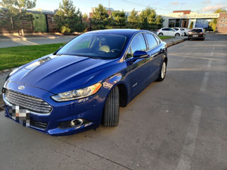 Ford Fusion foto 2