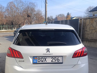 Peugeot 308 foto 6