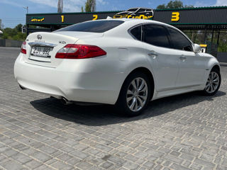 Infiniti M foto 3