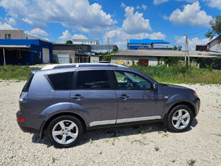 Mitsubishi Outlander foto 4