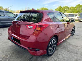 Toyota Auris foto 4