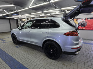 Porsche Cayenne foto 2