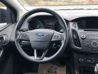 Ford Focus foto 8