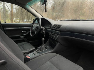 BMW 5 Series foto 6