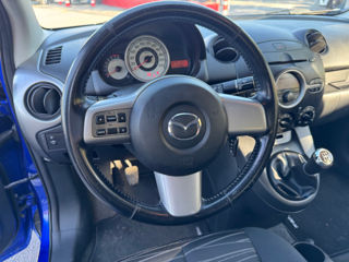 Mazda 2 foto 9