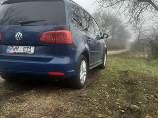 Volkswagen Touran foto 5