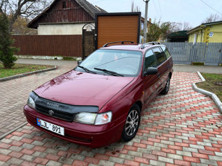 Toyota Carina foto 7