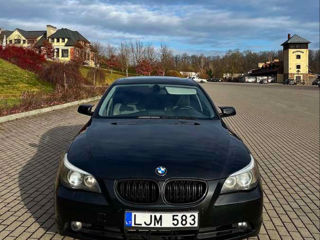 BMW 5 Series foto 3