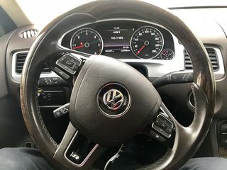 Volkswagen Touareg foto 2