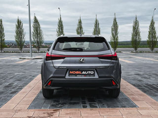 Lexus UX foto 5