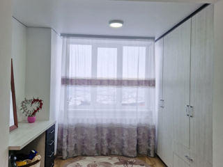 Apartament cu 4 camere, 81 m², Râșcani, Chișinău foto 2