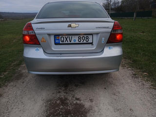 Chevrolet Aveo foto 7