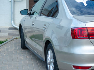 Volkswagen Jetta foto 4