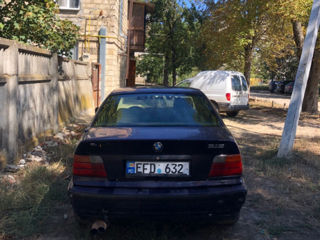 BMW 3 Series foto 4