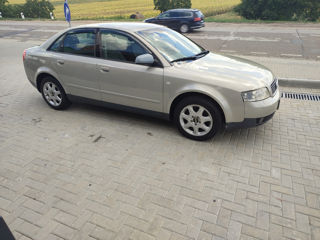 Audi A4 foto 1