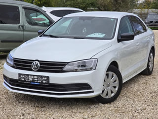 Volkswagen Jetta foto 1