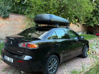 Mitsubishi Lancer foto 3