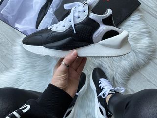 Adidas Y-3 Kaiwa Black/White Unisex foto 2