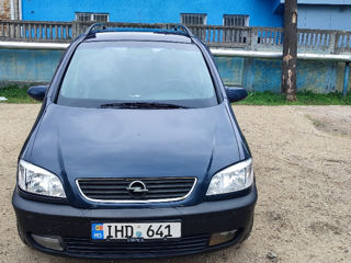 Opel Zafira foto 7