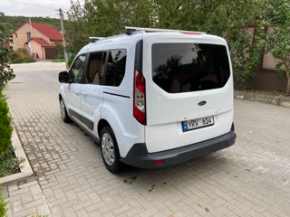 Ford Tourneo Connect foto 4