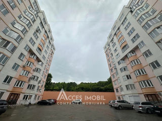 Apartament cu 3 camere, 107 m², Buiucani, Chișinău foto 3