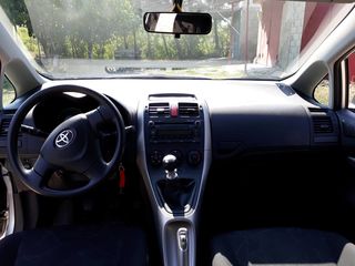 Toyota Auris foto 4